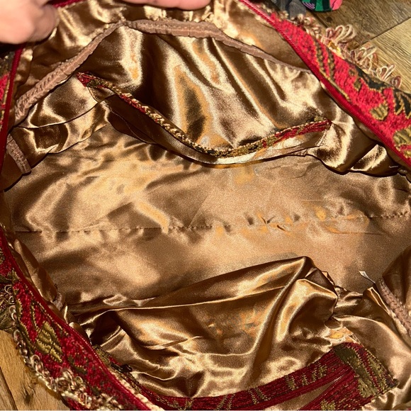 Tapestry Travel Bag Large Burgandy Embroidered Gold Boho Fringed Trim With Strap - Picture 6 of 12